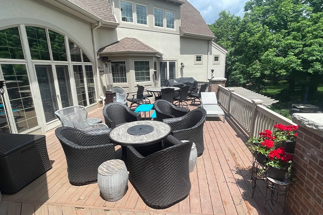Upper level deck type